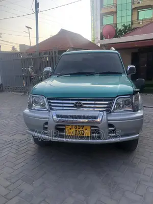 Toyota Land Cruiser Prado 2001 Green