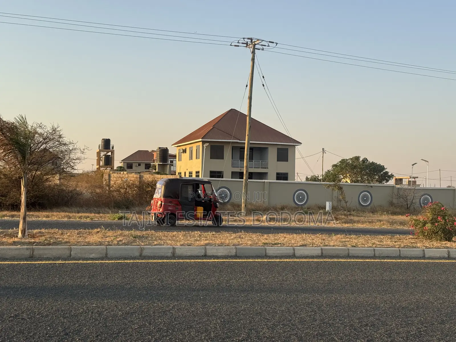 Uwanja Unauzwa Dodoma Iyumbu Newtown Center