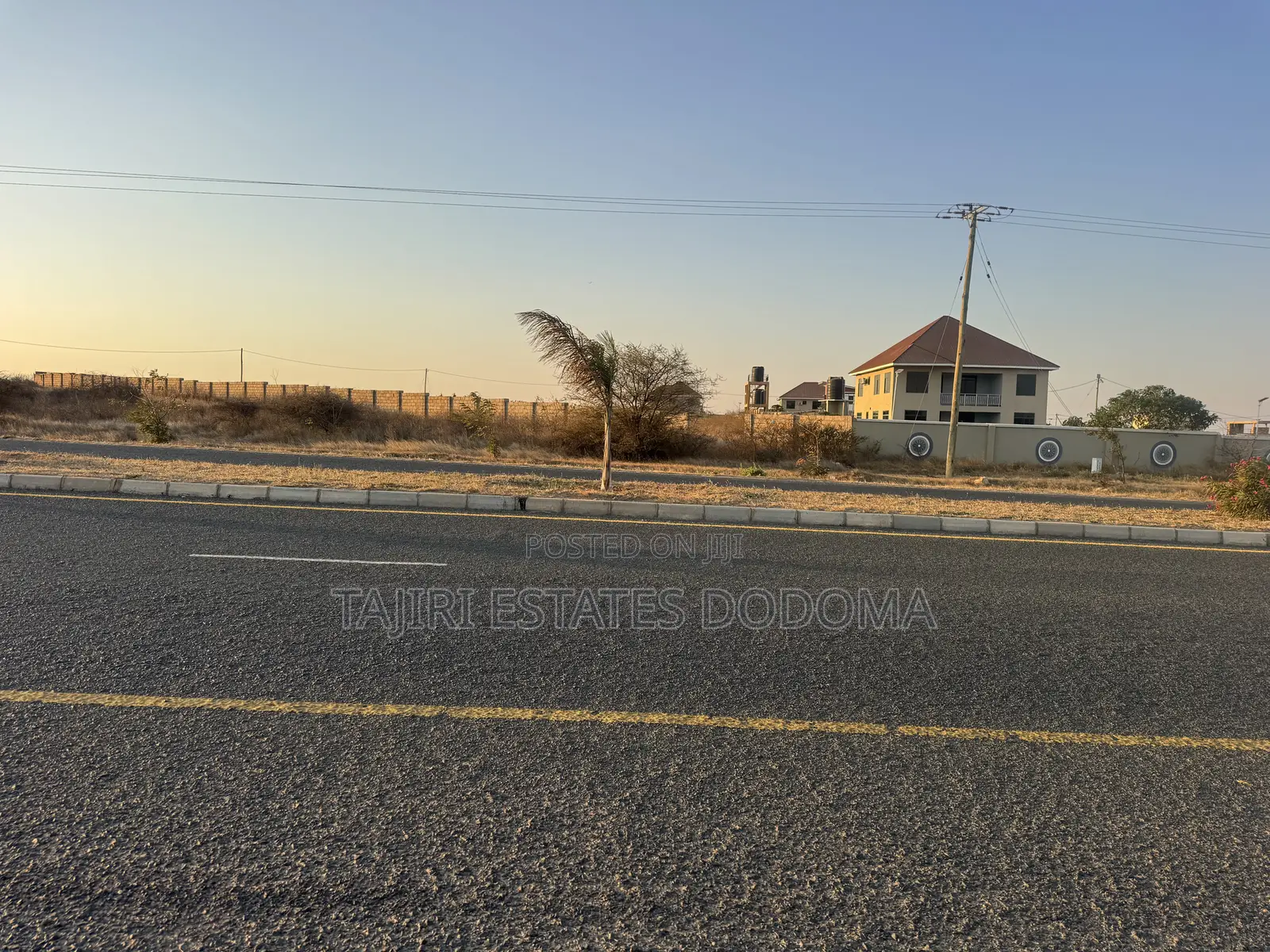 Uwanja Unauzwa Dodoma Iyumbu Newtown Center
