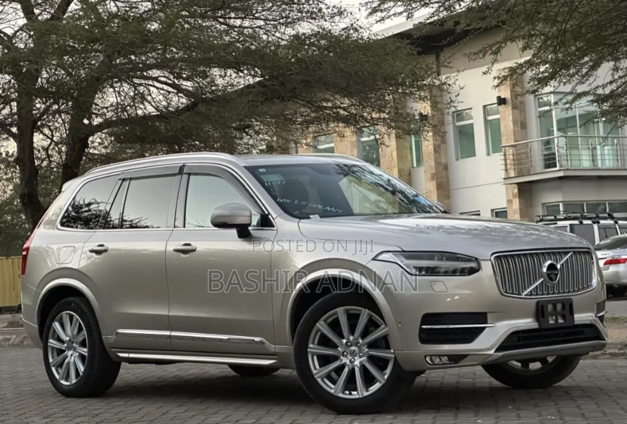 Volvo XC90 T6 Inscription AWD (2.0L 4cyl 8A) 2016 Beige