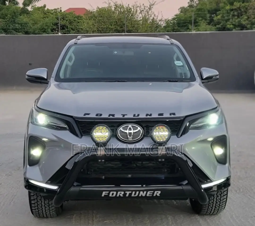 New Toyota Fortuner 2025 White
