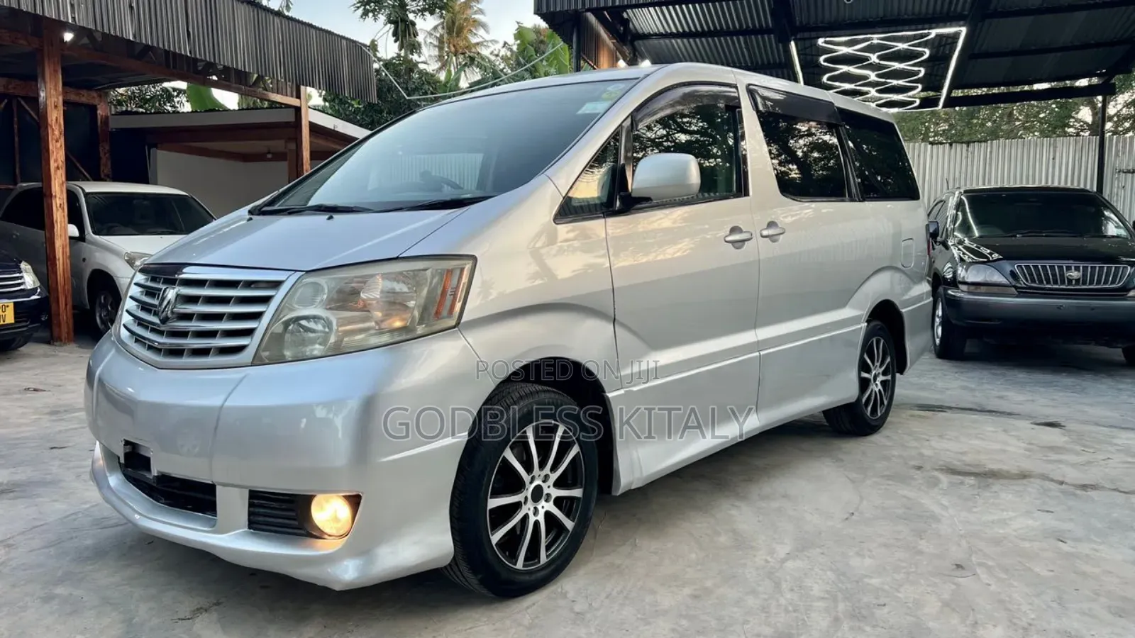 Toyota Alphard 2.4 Hybrid AWD 2004 Silver