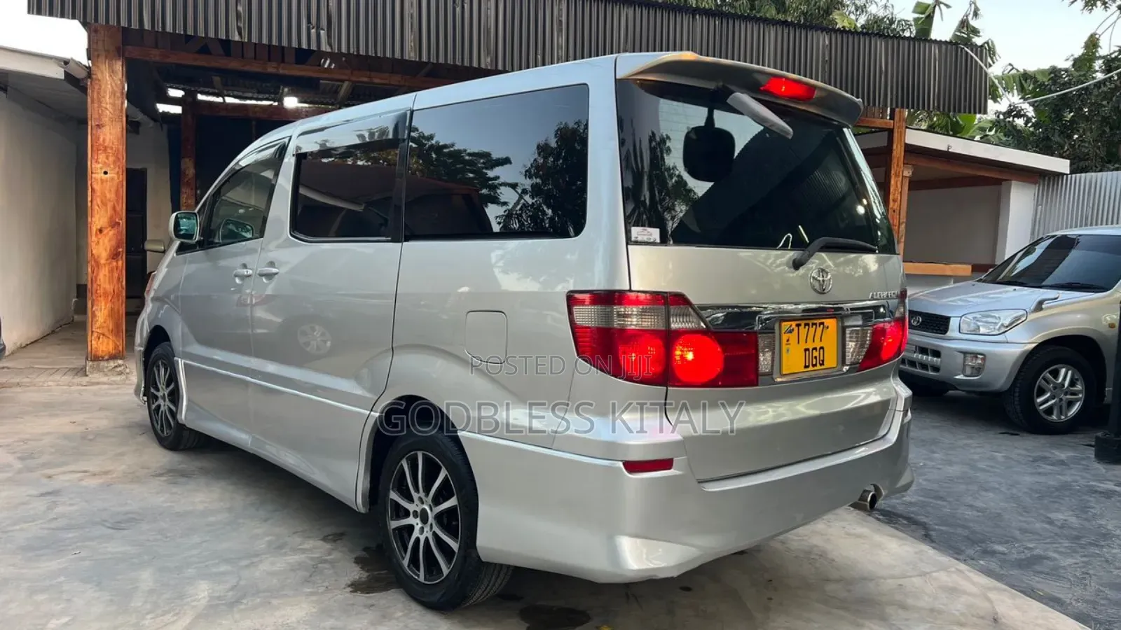Toyota Alphard 2.4 Hybrid AWD 2004 Silver