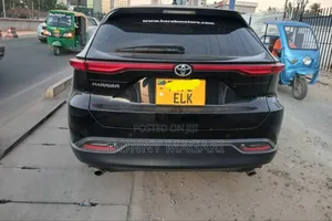 Toyota Harrier 2022 Black