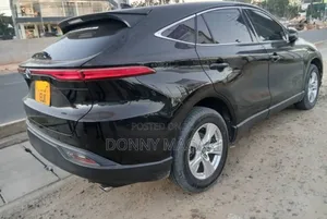 Toyota Harrier 2022 Black