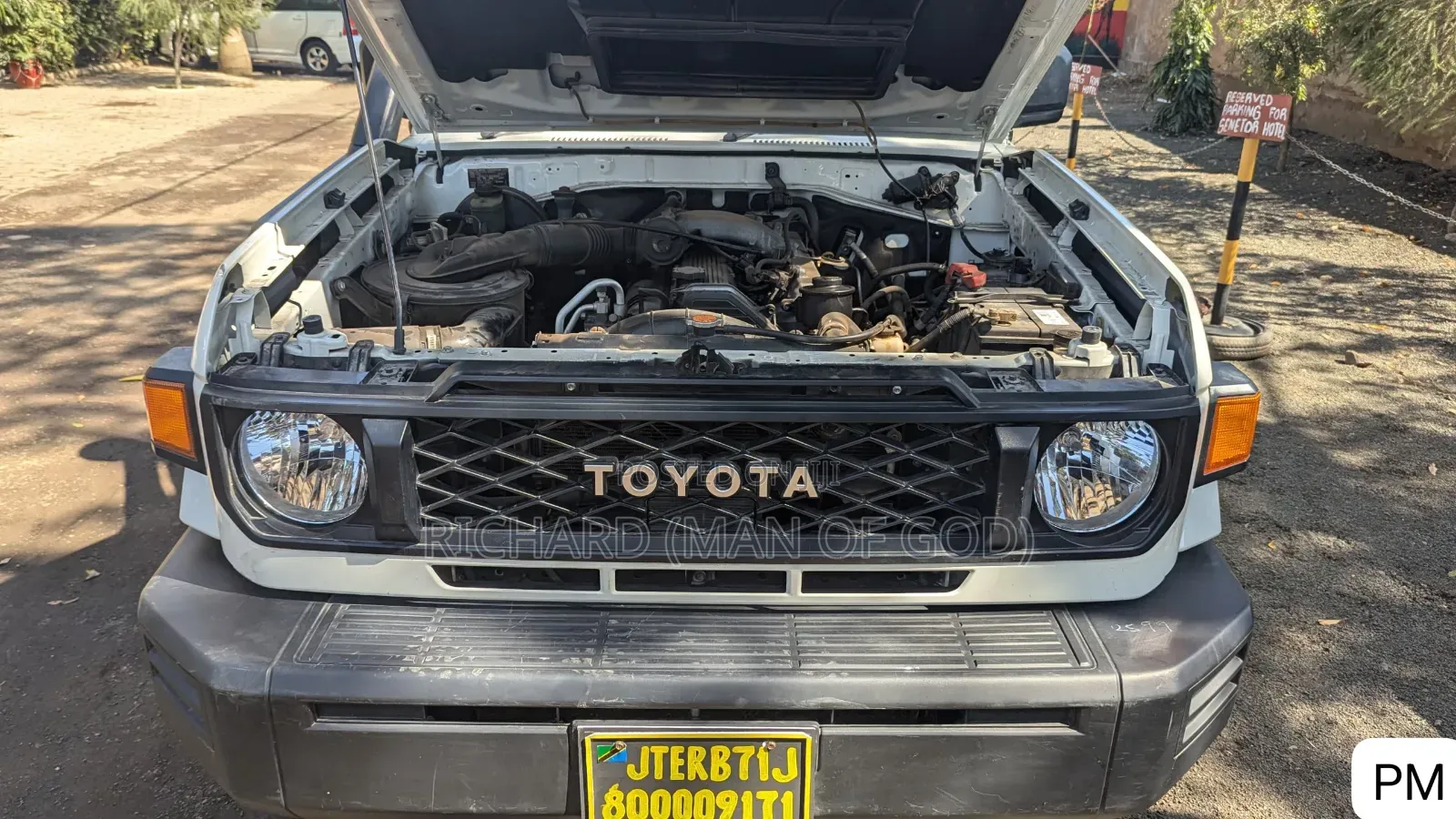 Toyota Land Cruiser 2018 White