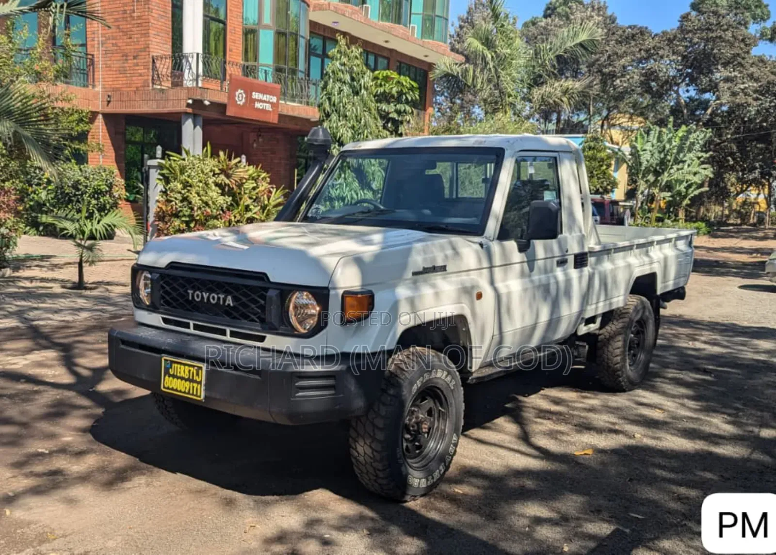 Toyota Land Cruiser 2018 White