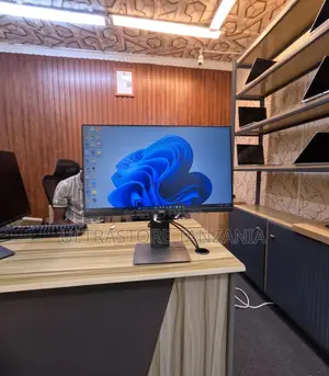 Dell Frameless Monitor 24inches