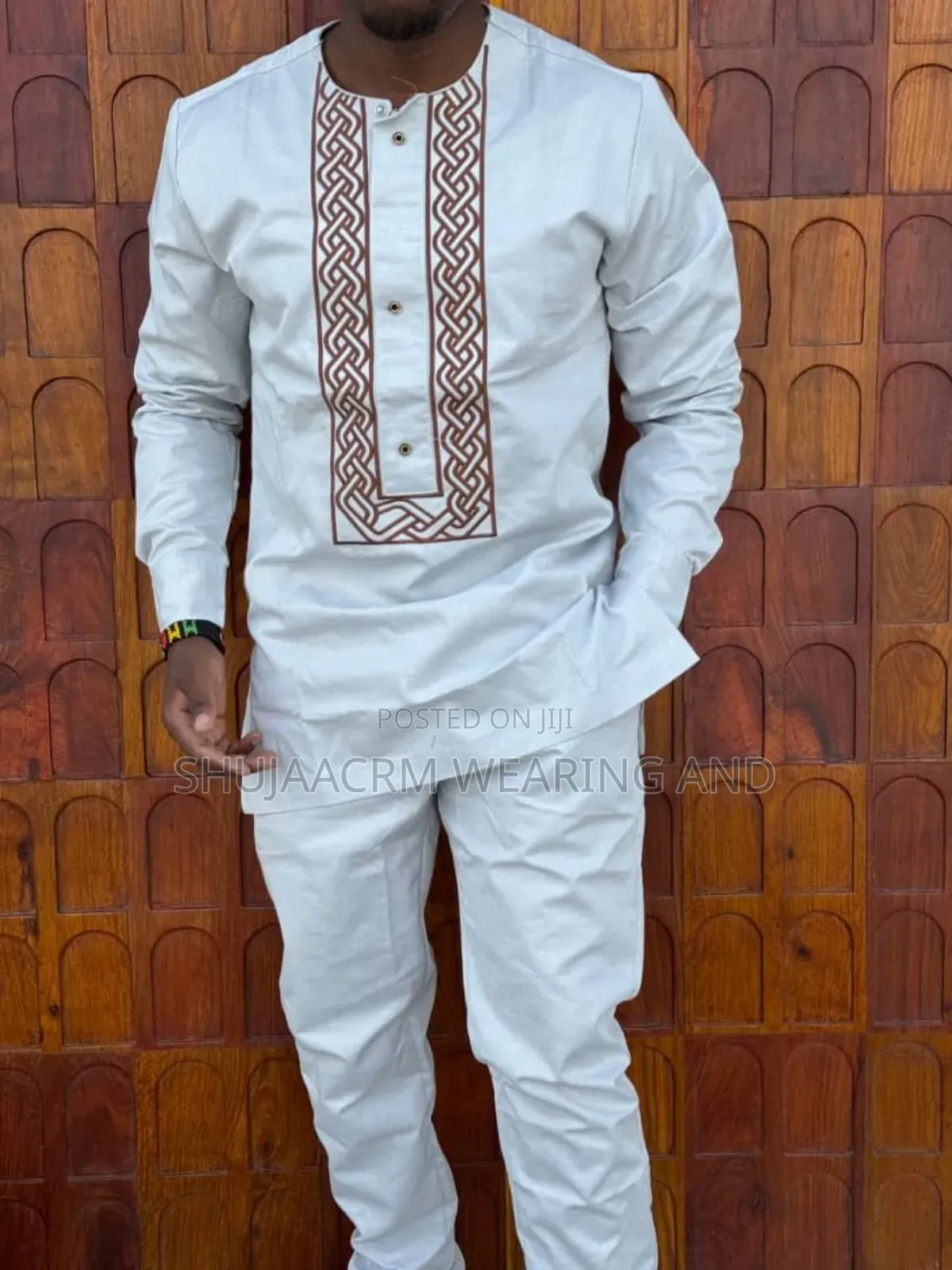 Collarless Fulls Wear