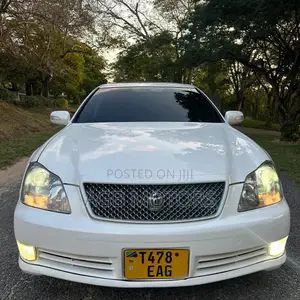 Toyota Crown 2005 White
