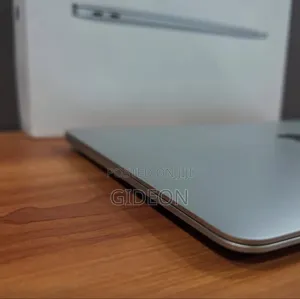 New Laptop Apple MacBook Air 2020 M1 8GB Apple M1 SSD 256GB