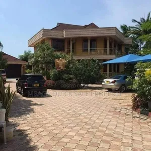 5bdrm House in Ununio, Bunju for sale