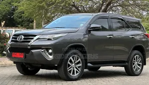 Toyota Fortuner 2019 Gray