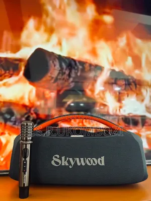 Skywood Boombox 3
Model: Soundbox 24e
√ Watts 120
√ Fm Radio 