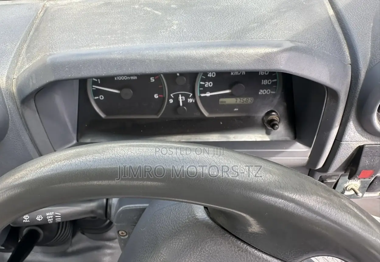 Toyota Land Cruiser 2012 White