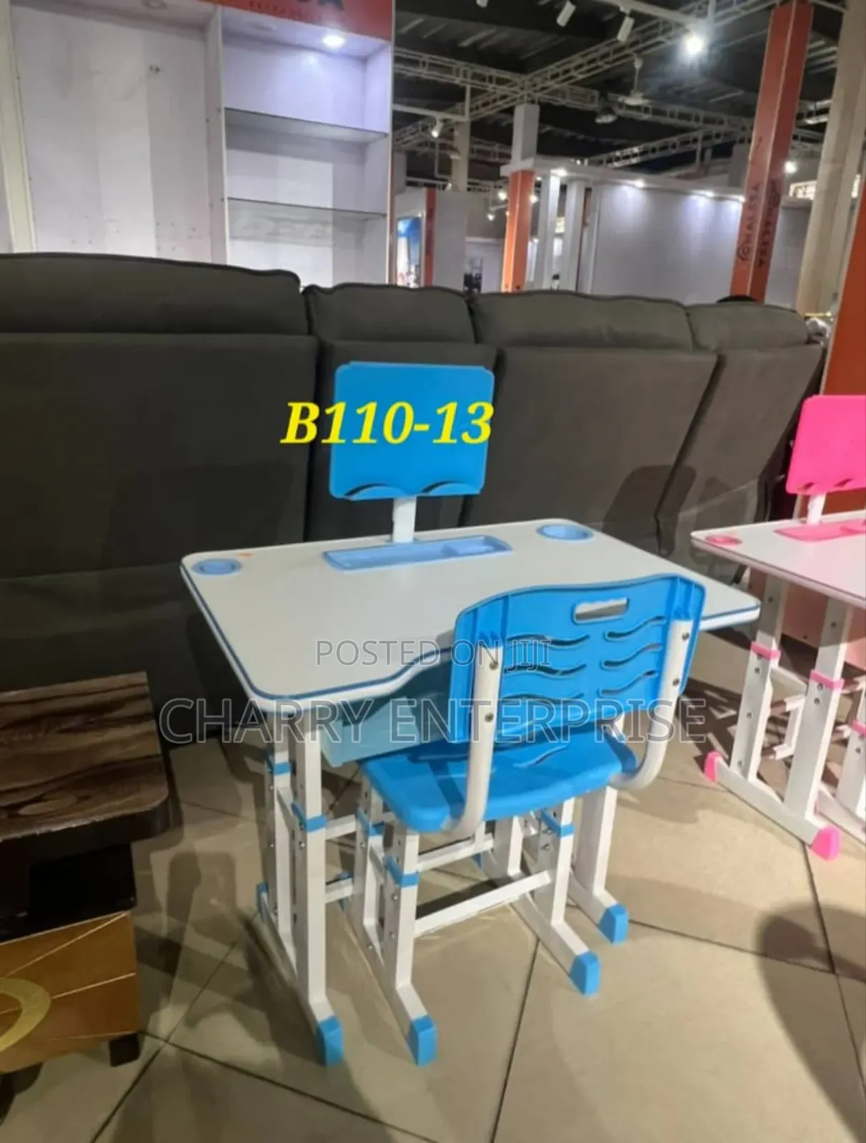Meza Na Kiti Nzuri Za Kusomea Watoto or Kids Studying Table and Chair