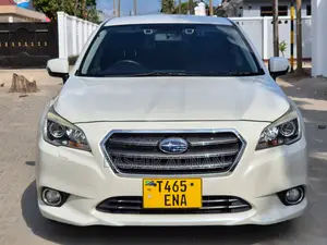 Subaru Legacy 2.5i Limited 4dr Sedan AWD (2.5L 4cyl CVT) 2015 White