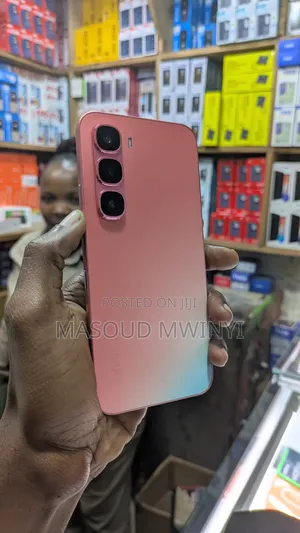New Infinix Hot 60i 256 GB