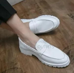 Extraordinarily and Extremely Top Class Men's Loafer Shoes
