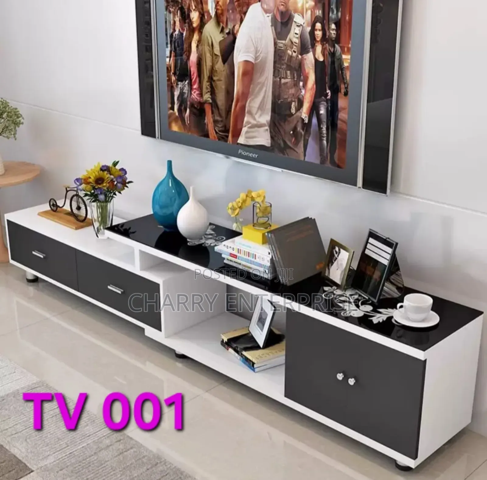 Tv Showcase Yenye Kuvutia Space Ya Kutosha Pamoja Na Drawers