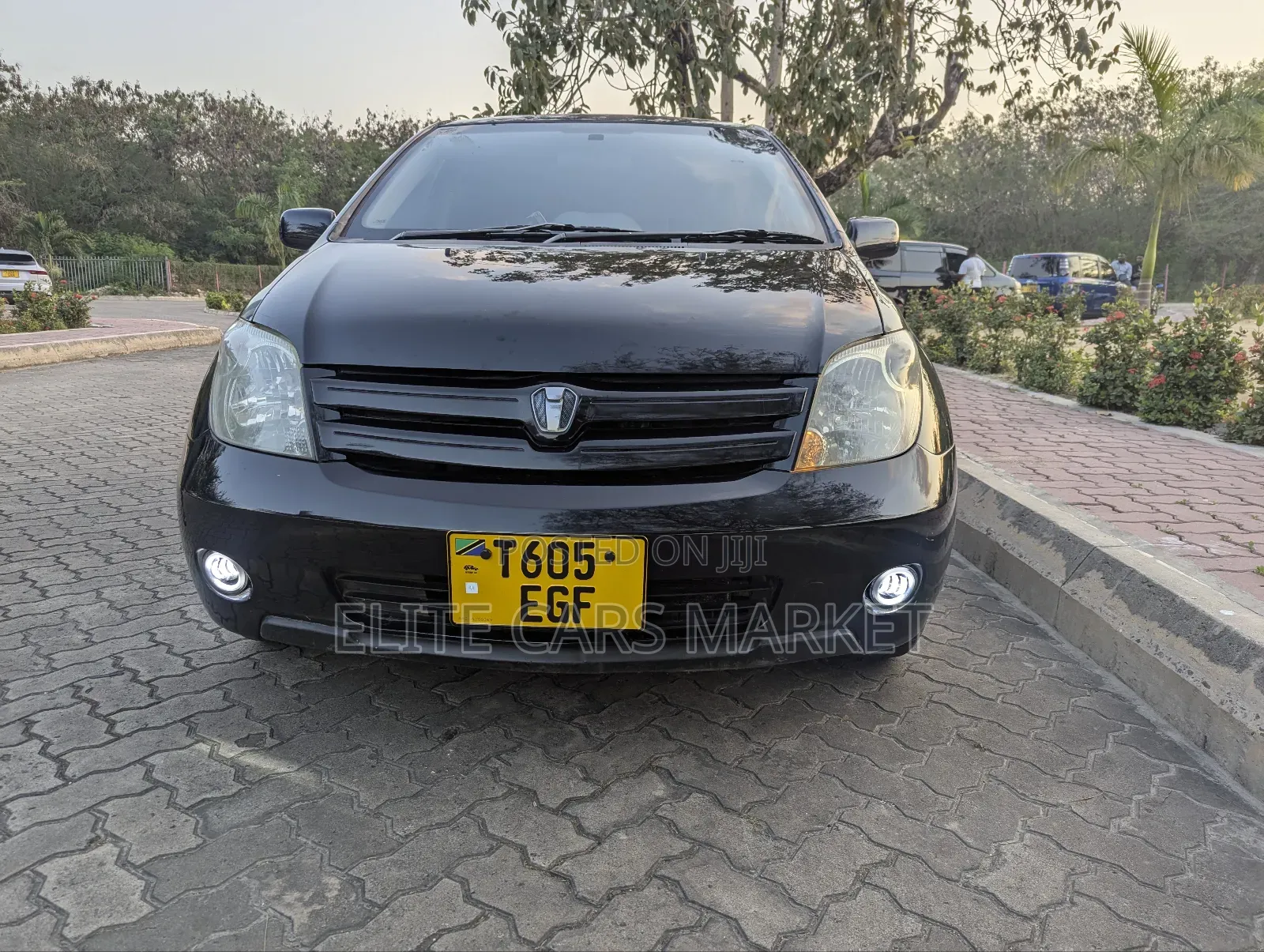 Toyota IST 2003 Black