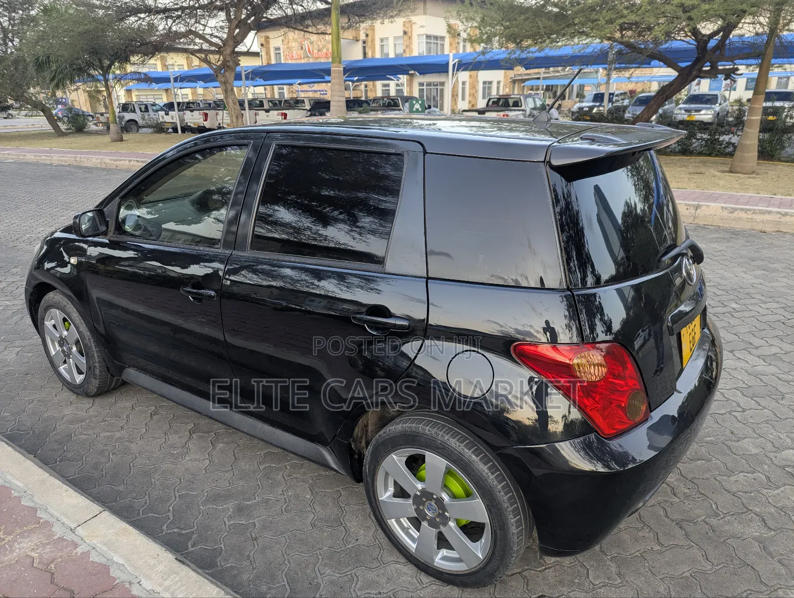 Toyota IST 2003 Black