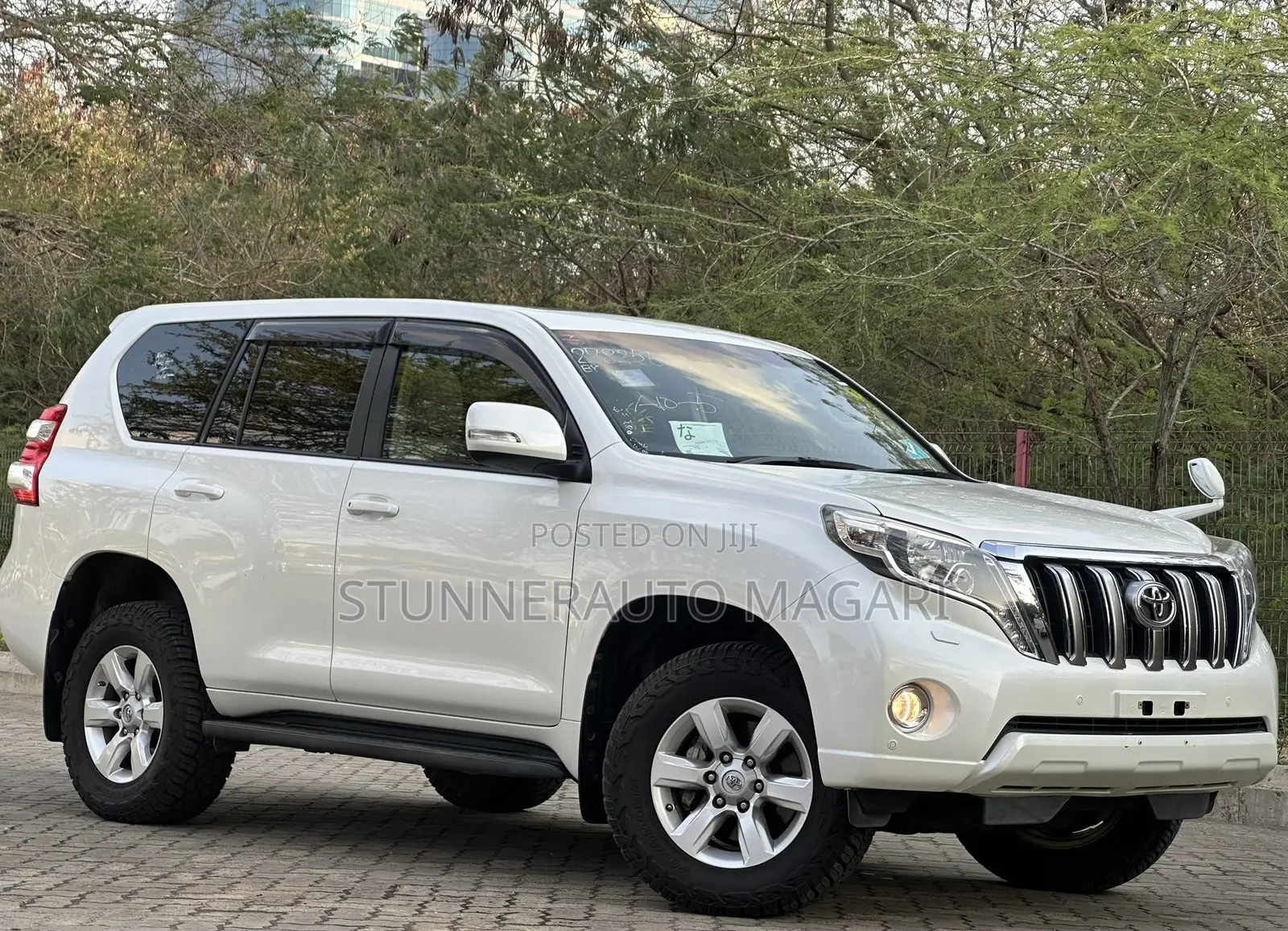 Toyota Land Cruiser Prado 2015 White