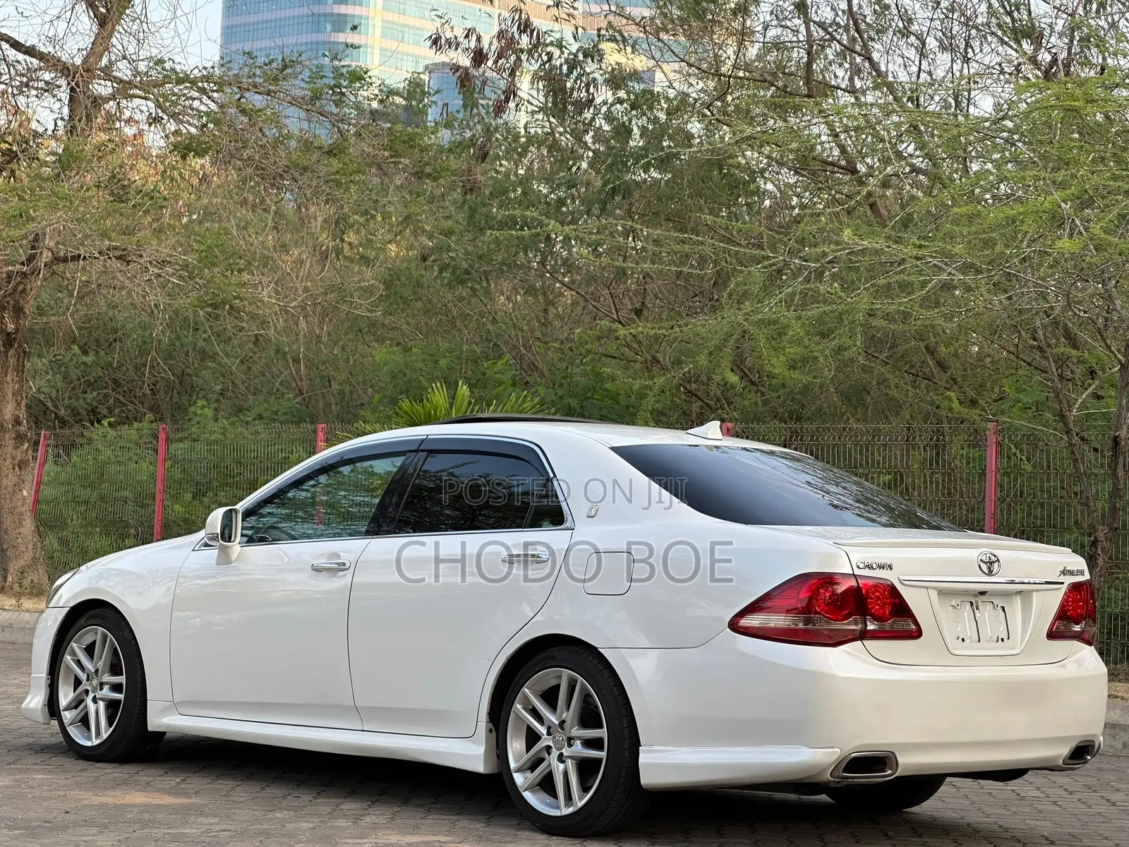 Toyota Crown 2009 Pearl