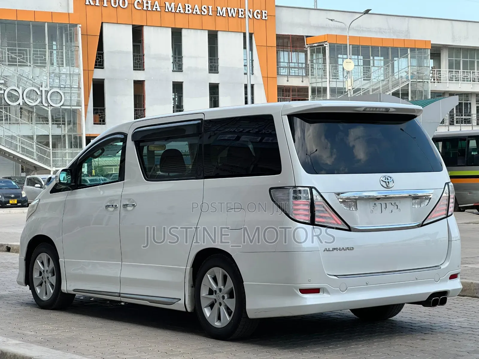 Toyota Alphard 2009 White