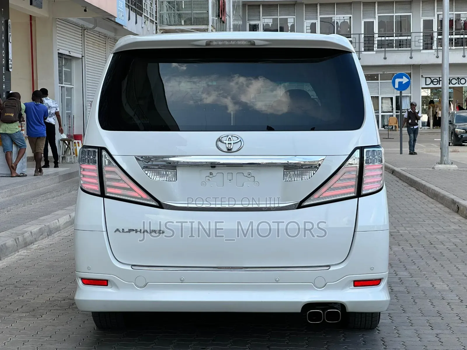Toyota Alphard 2009 White
