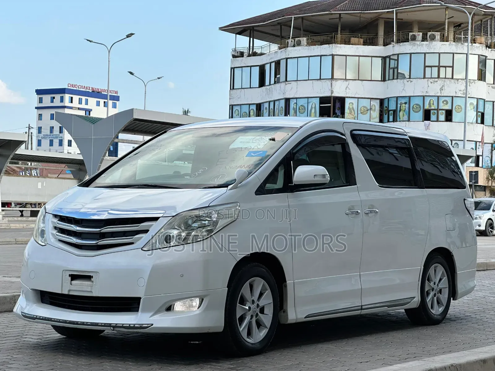 Toyota Alphard 2009 White