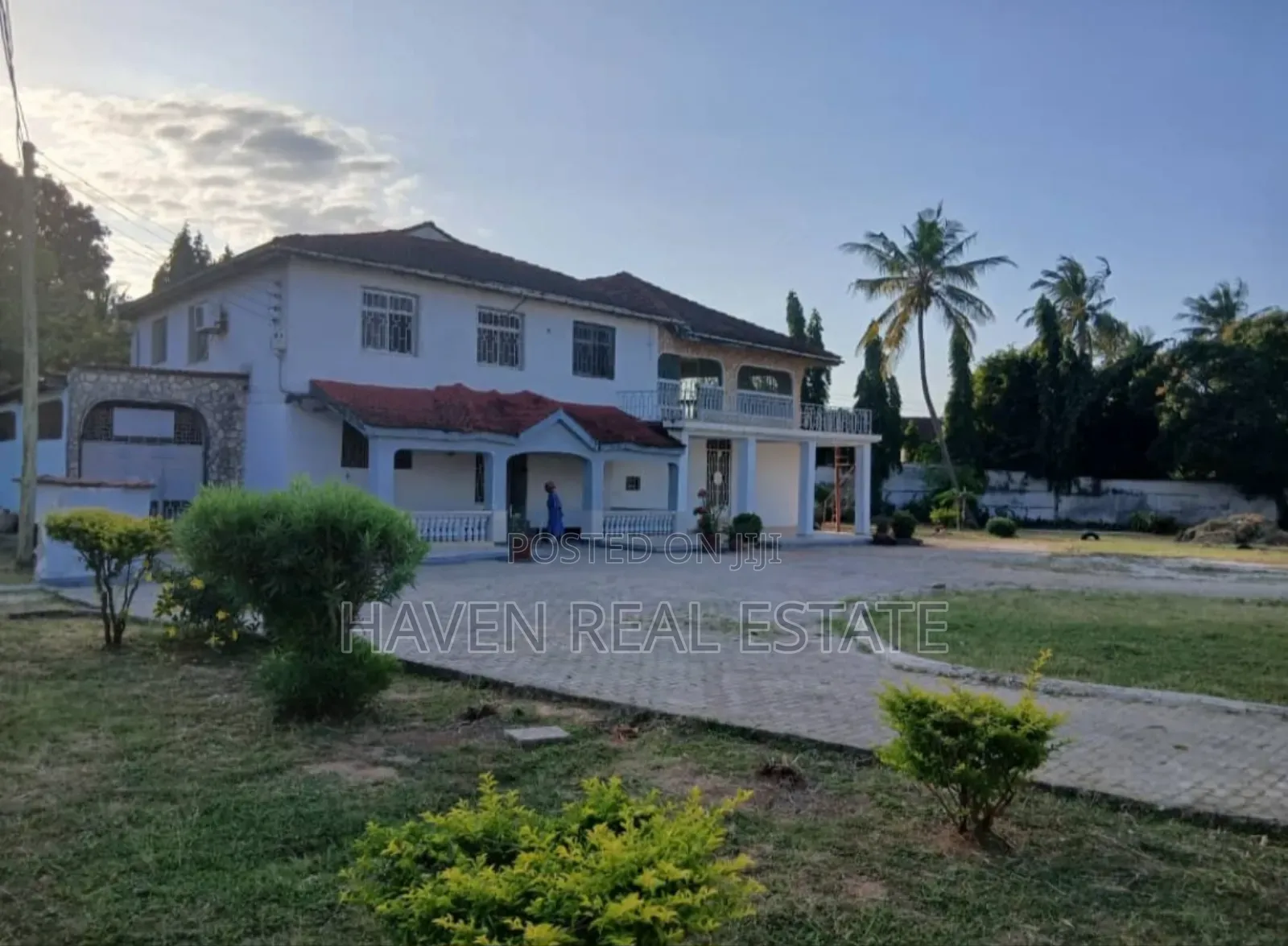 5bdrm House in Kunduchi for sale
