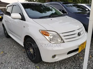 Toyota IST 2005 White