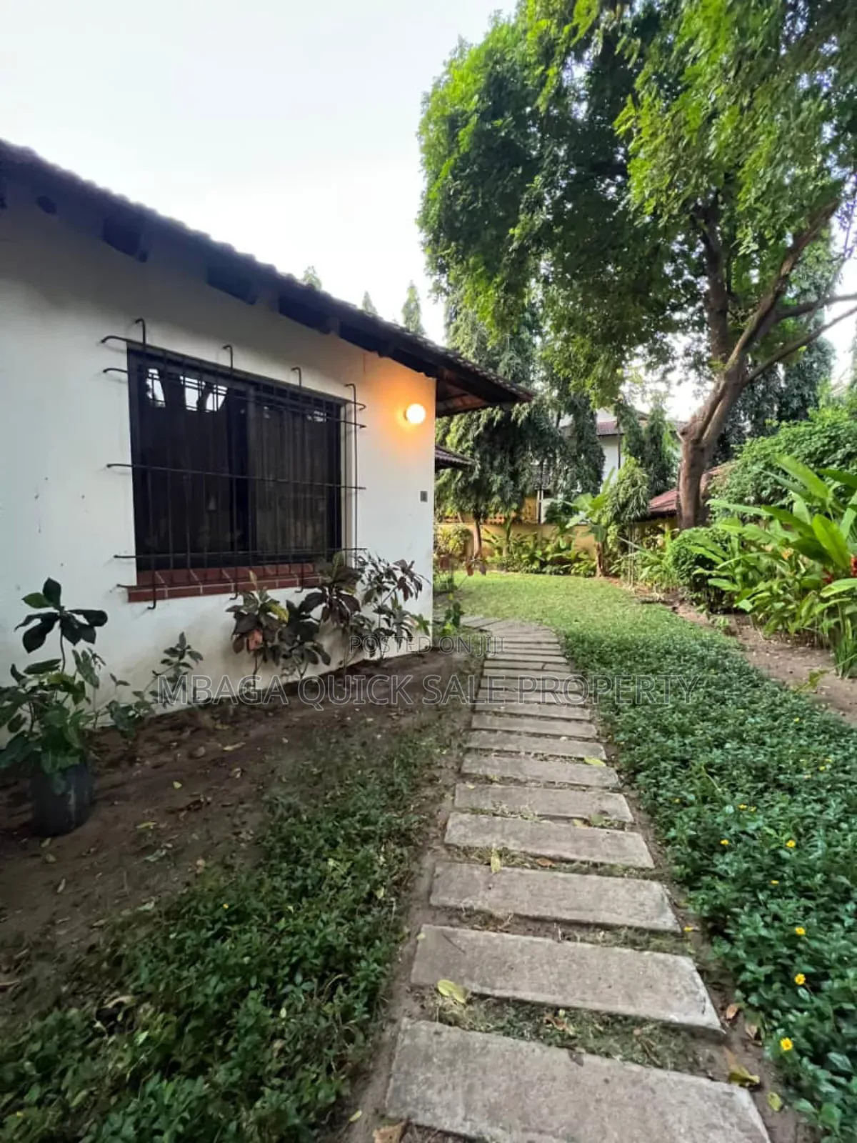 Furnished 4bdrm House in Oyster Vay for rent
