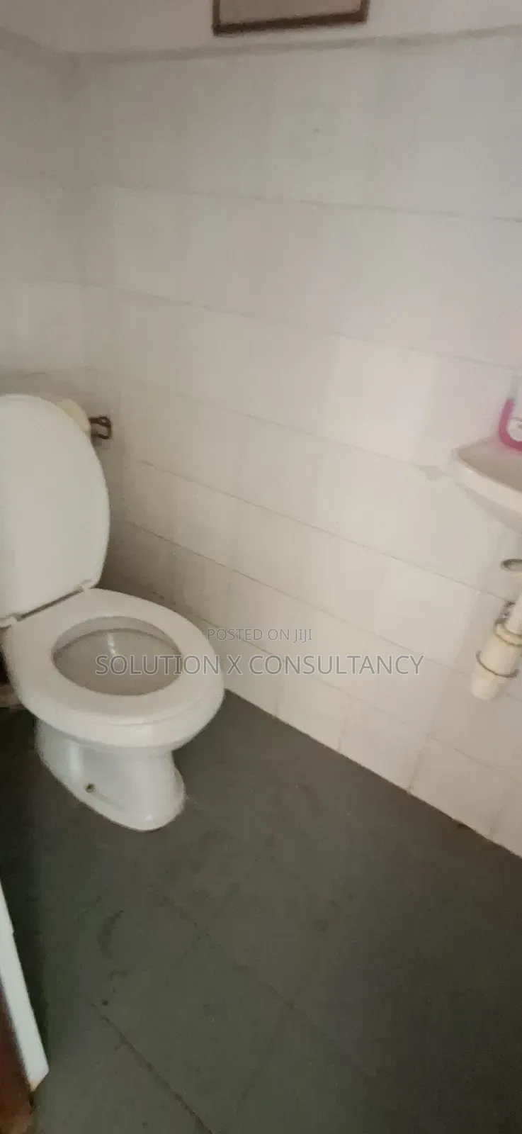 7bdrm House in Kunduchi for sale