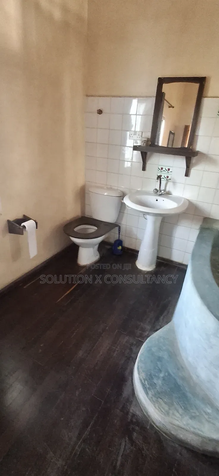 7bdrm House in Kunduchi for sale