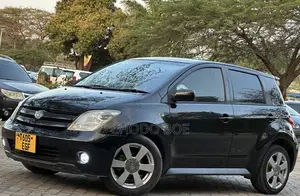 Toyota IST 2003 Black