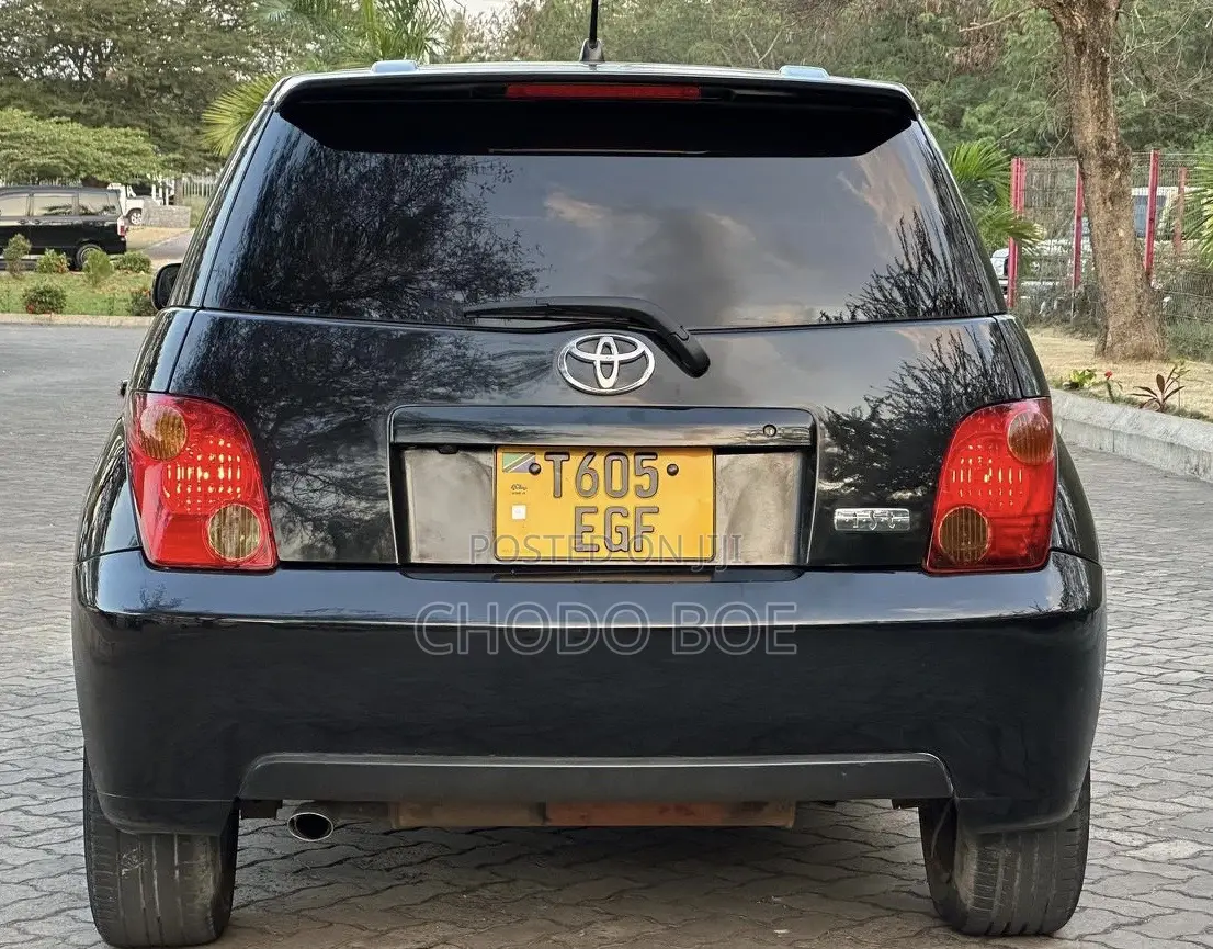 Toyota IST 2003 Black