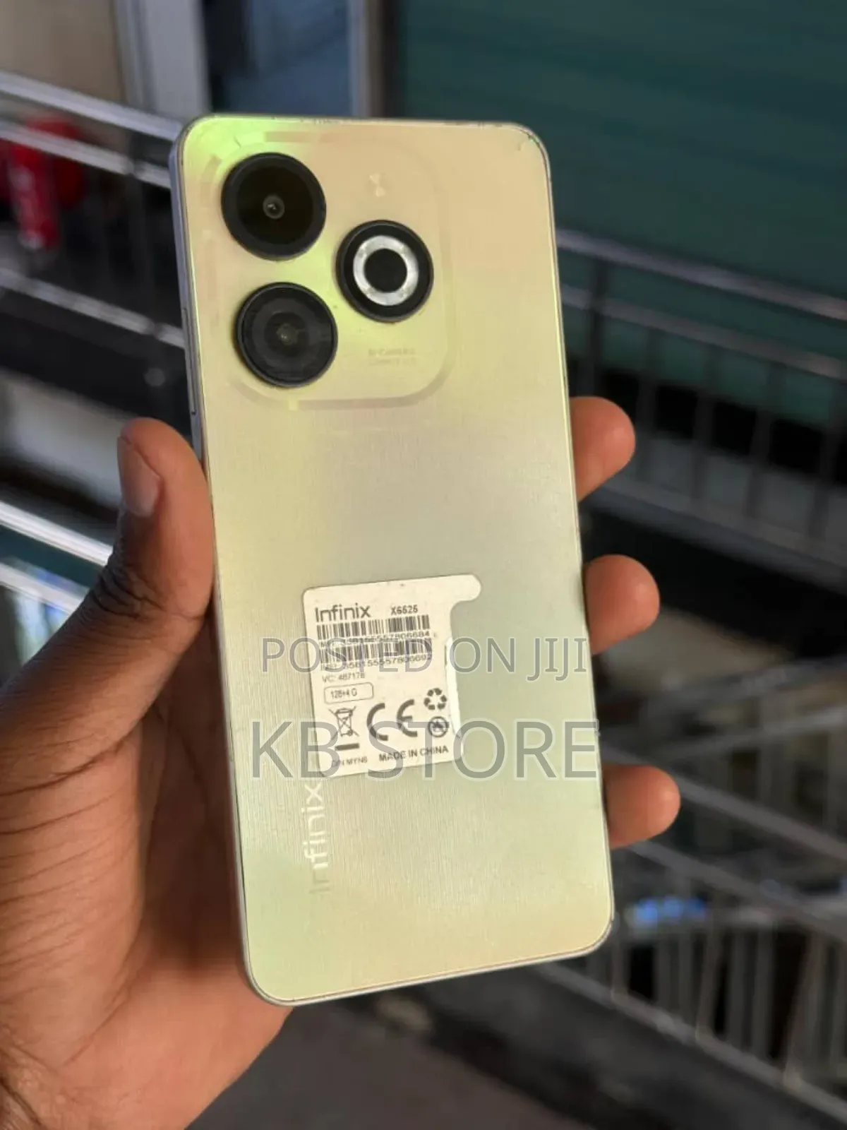 Infinix Smart 8 64 GB Gold