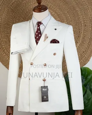 Wool Five Buttons Quality Suit / Classic Men Suit