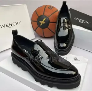 Givernchy Classic Moccains