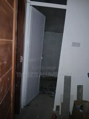 Mafundi Wa Milango Ya Aluminium Dar Es Salam