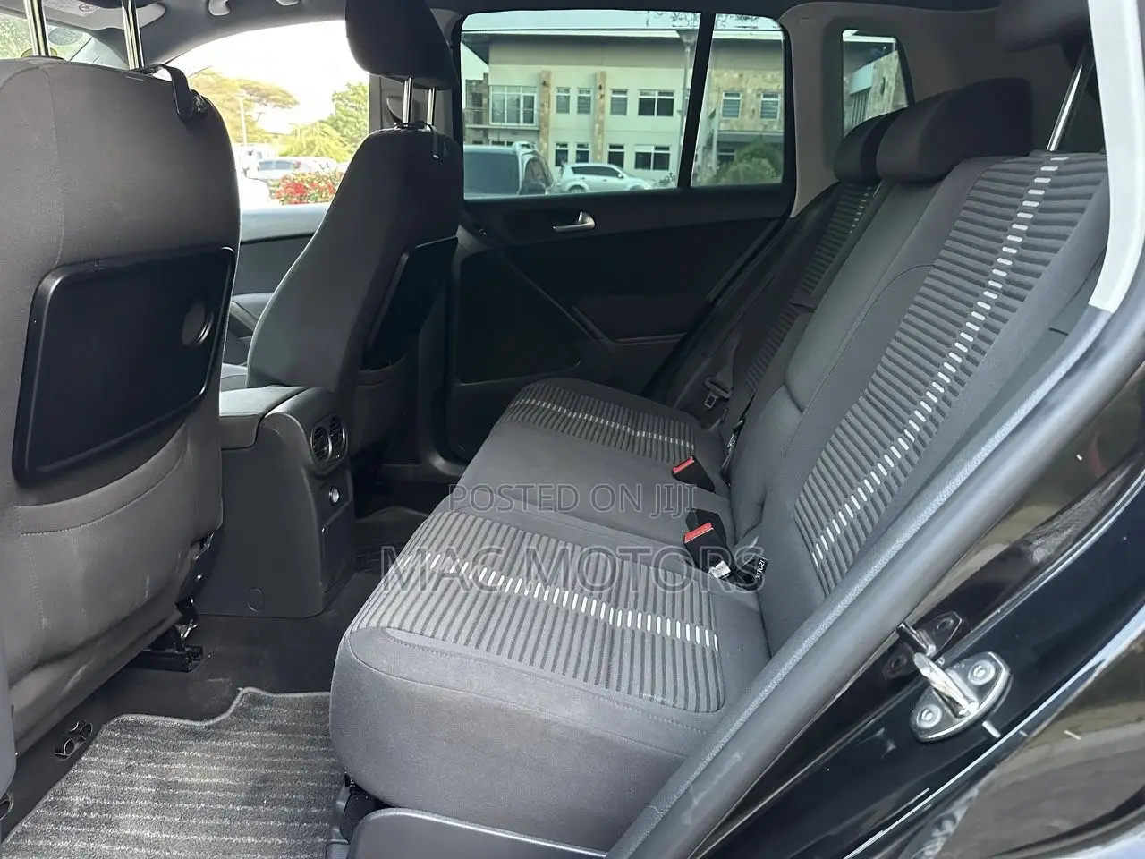 Volkswagen Tiguan 2011 Black