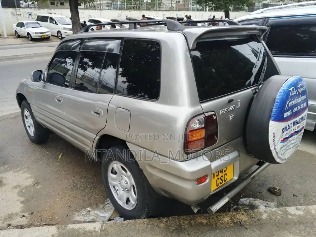 Toyota RAV4 Softtop 4x4 1999 Silver