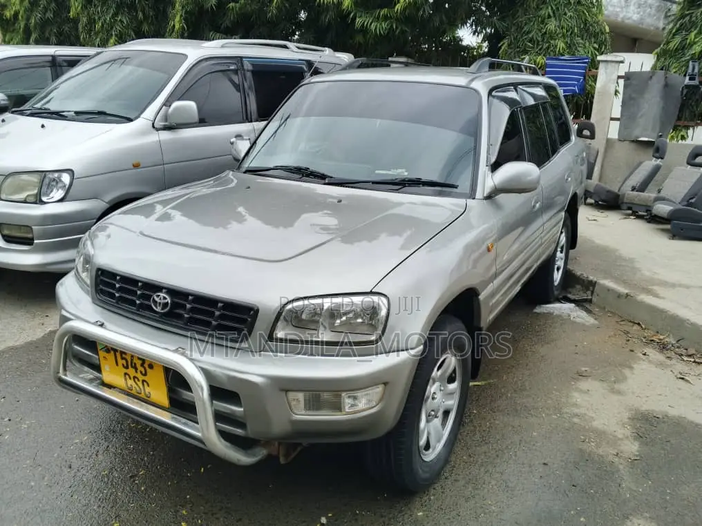Toyota RAV4 Softtop 4x4 1999 Silver