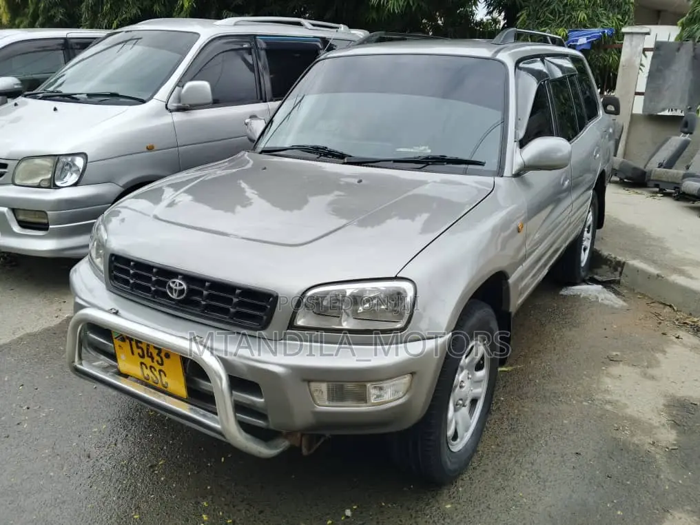 Toyota RAV4 Softtop 4x4 1999 Silver