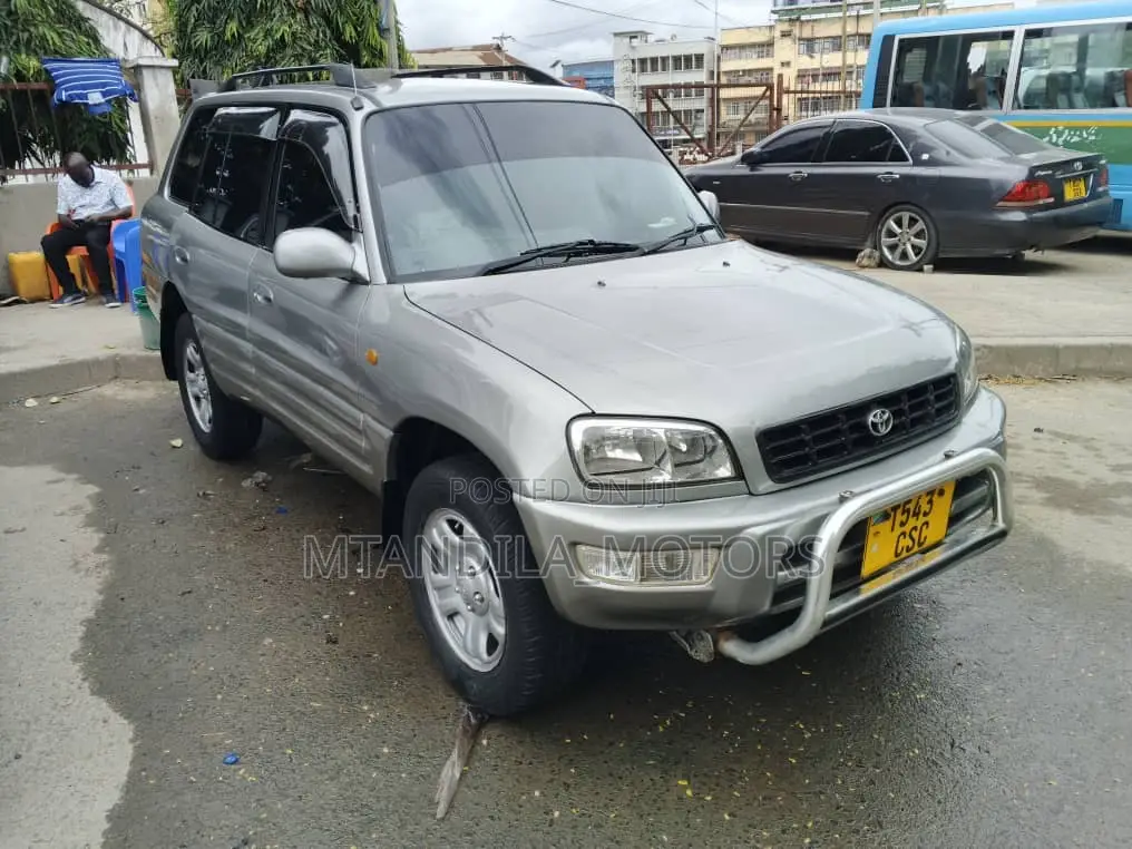 Toyota RAV4 Softtop 4x4 1999 Silver