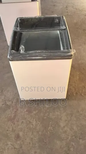 Aecon Showcase Freezer
