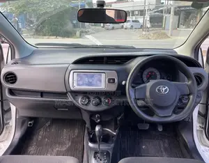 Toyota Vitz 2014 White