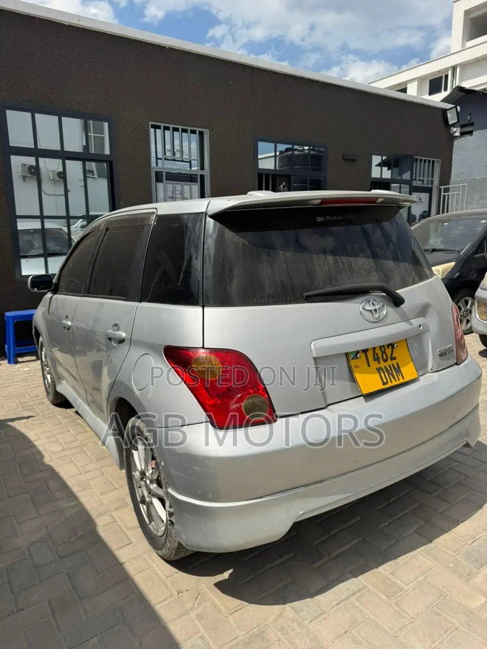 Toyota IST 2003 Silver